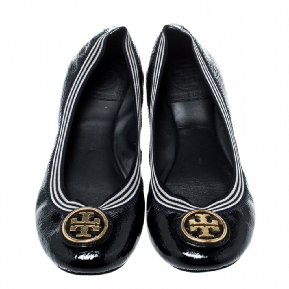 Tory  Patent Navy Blue Leather Flats with Gold Logo. Size: 7.5
